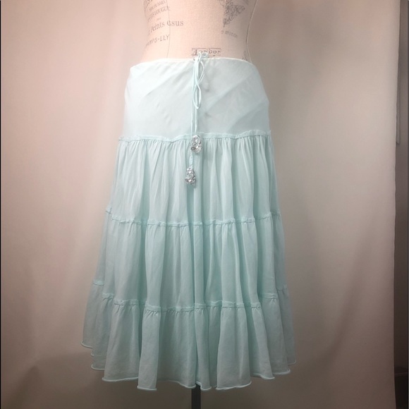 Express Convertible Dress/Skirt - Picture 9 of 10